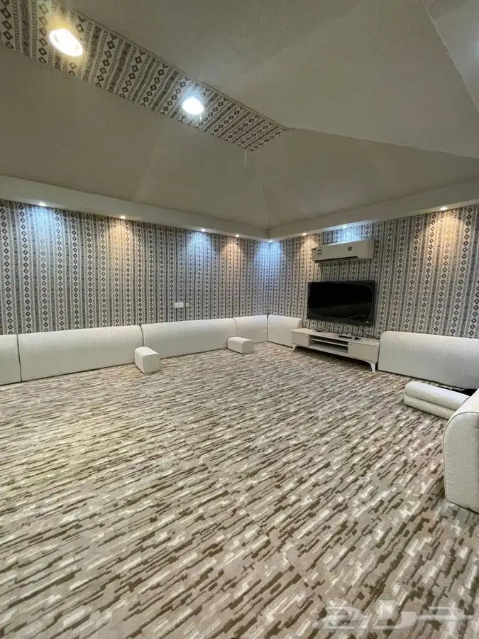 مربط ومنتجع 17