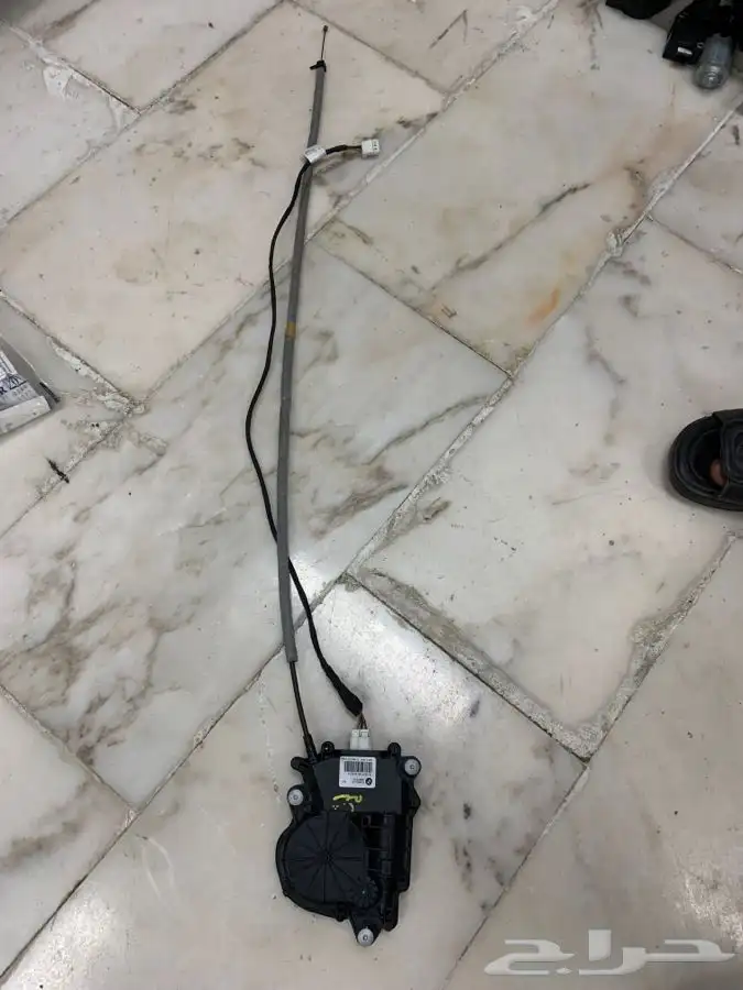 قطع بي ام الفئة السابعة . (أبواب - شنطة و جهاز البريك و .) 3