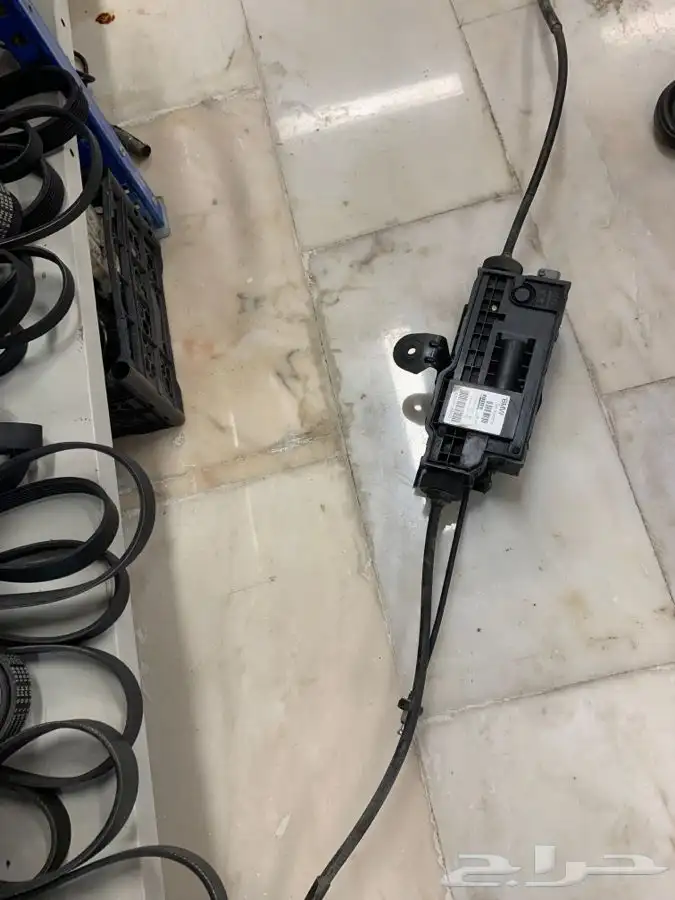 قطع بي ام الفئة السابعة . (أبواب - شنطة و جهاز البريك و .) 7