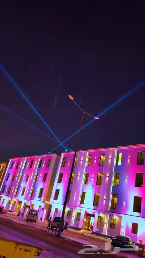 اضاءات. تراس. سيتي كلر. بيمات. افتتاحات. قوس بلون 3