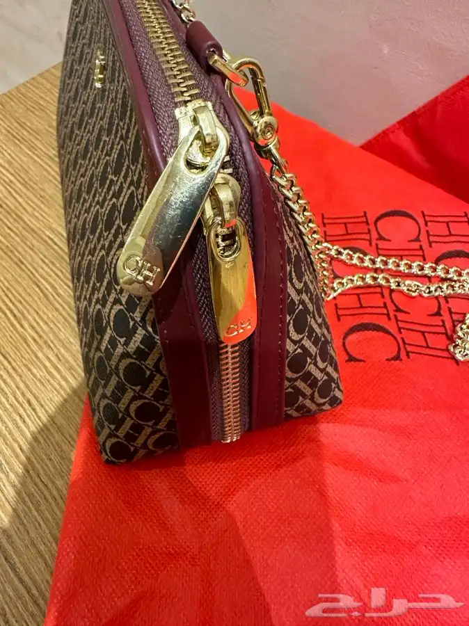 للبيع شنطة ماركة ( CH ) كارولينا هريرا طبق الاصل 1