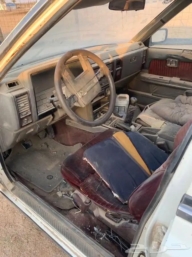 نيسان 200L لوريل تشليح قطع غيار 1