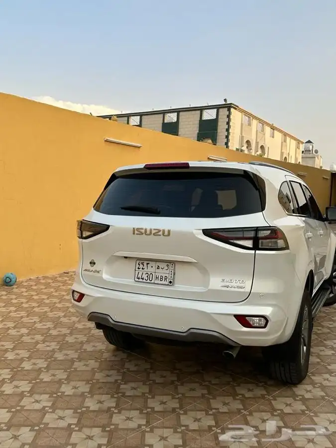جيب اسيزو 2022 فل كامل وكاله ( تم البيع ) 1