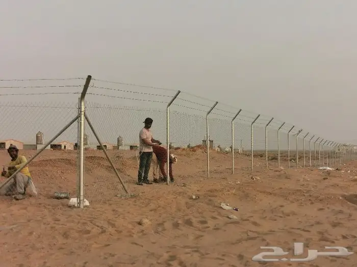 مقاول شبوك زراعيه سياجات مستودعات 3