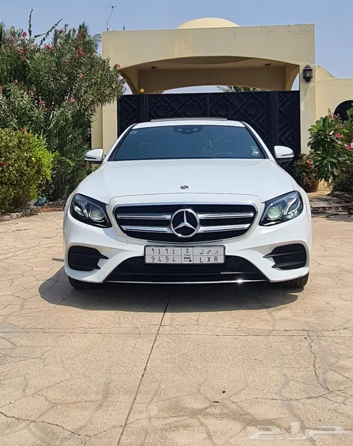 تم البيع E300 2018 AMG خاص 1