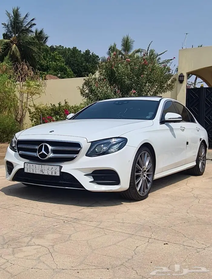 تم البيع E300 2018 AMG خاص 2