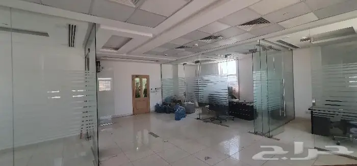 قواطع زجاج سكريت 12 ملي للمكاتب 10