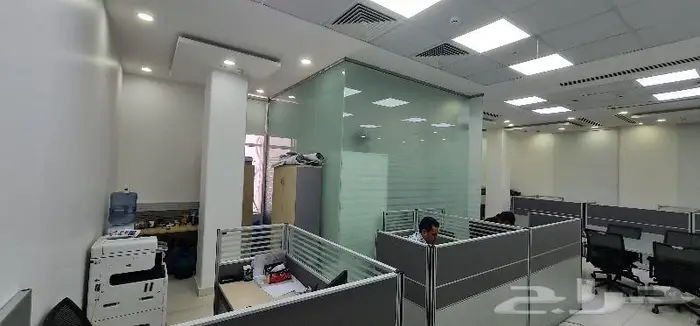 قواطع زجاج سكريت 12 ملي للمكاتب 15