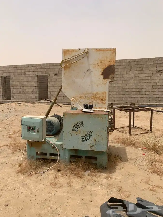 مكبس وجراشه وثلاث دينات هينو  وهونداي وسيرو 3