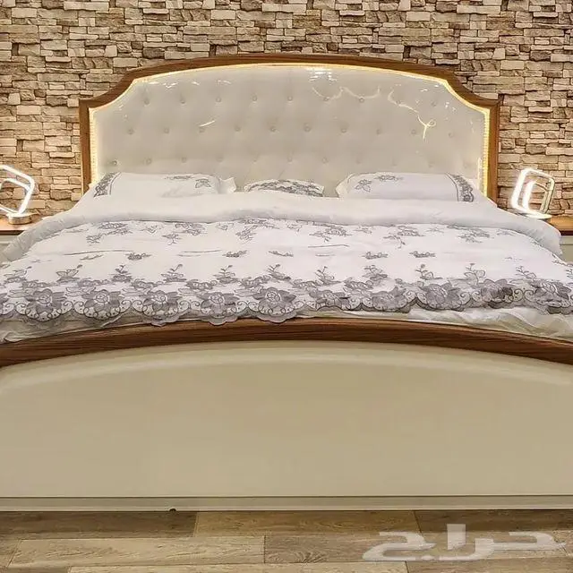 غرف نوم مودرن وكلاسيك عروض جديده 32