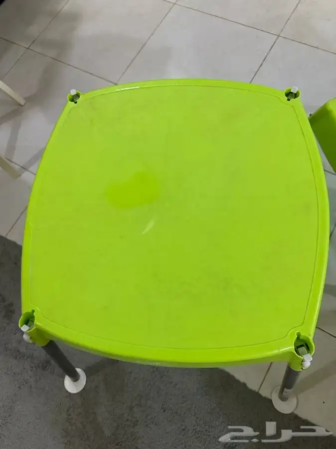 طاولة وكرسي اطفال عالسوم 4