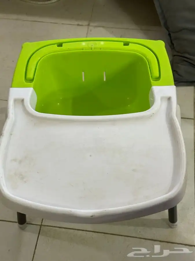 طاولة وكرسي اطفال عالسوم 1