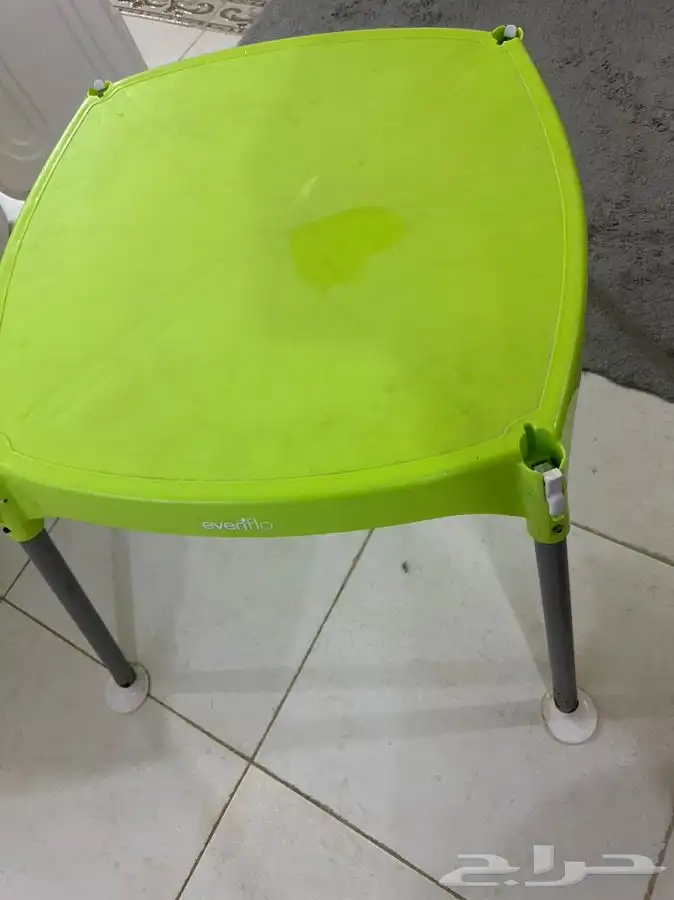 طاولة وكرسي اطفال عالسوم 6
