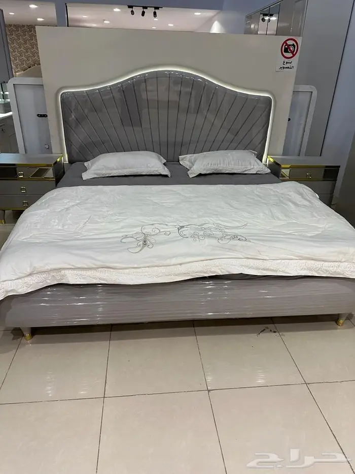 غرف نوم مودرن وكلاسيك عروض جديده 3
