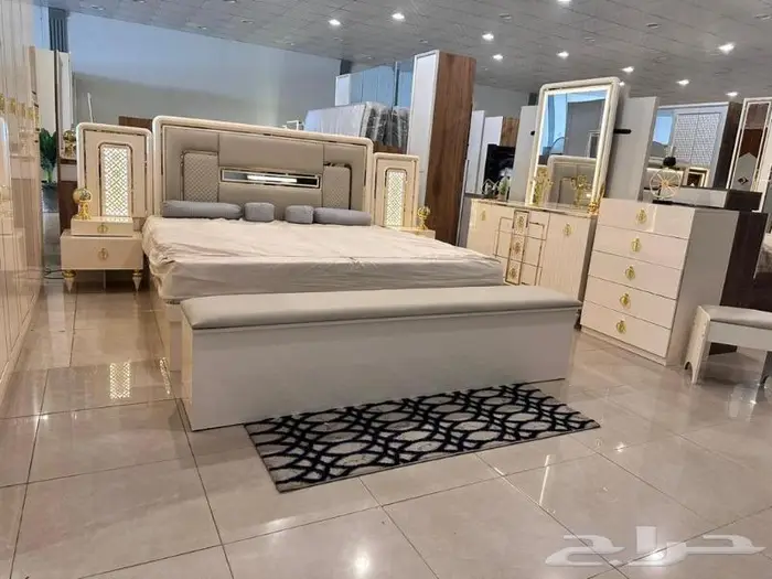 غرف نوم مودرن وكلاسيك عروض جديده 18