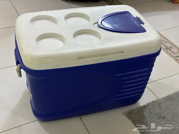 حافظات اطعمه جافه وثلج وعصيرات للبيع على السوم 0