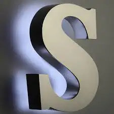 واجهات كلادينج لوحات محلات حروف بارزة طباعة استيكرات و بانر 22