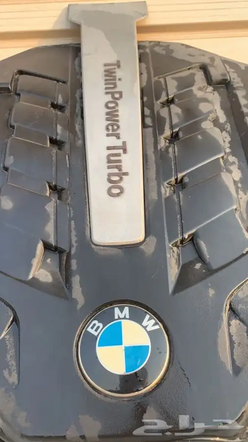 غطاء مكينة بي ام الفئة السابعة BMW 1