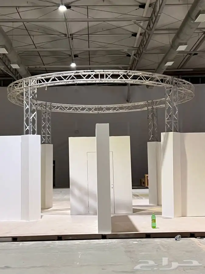 افتتاح تراس. اضاءات. قوس بلون. سيتي كلر. بيمات. 1