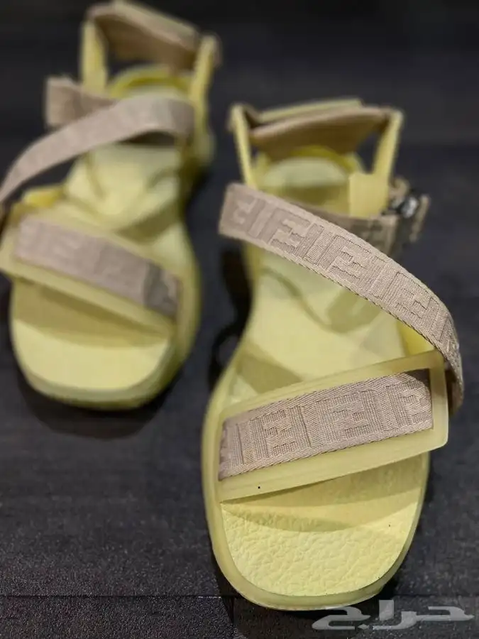 شنط رجاليه فخمه 17