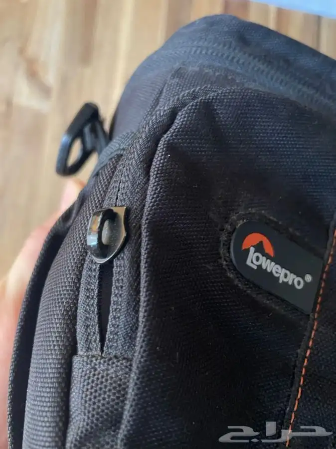شنطة كاميرا احترافية Lowepro المطلوب 25 ريال 8