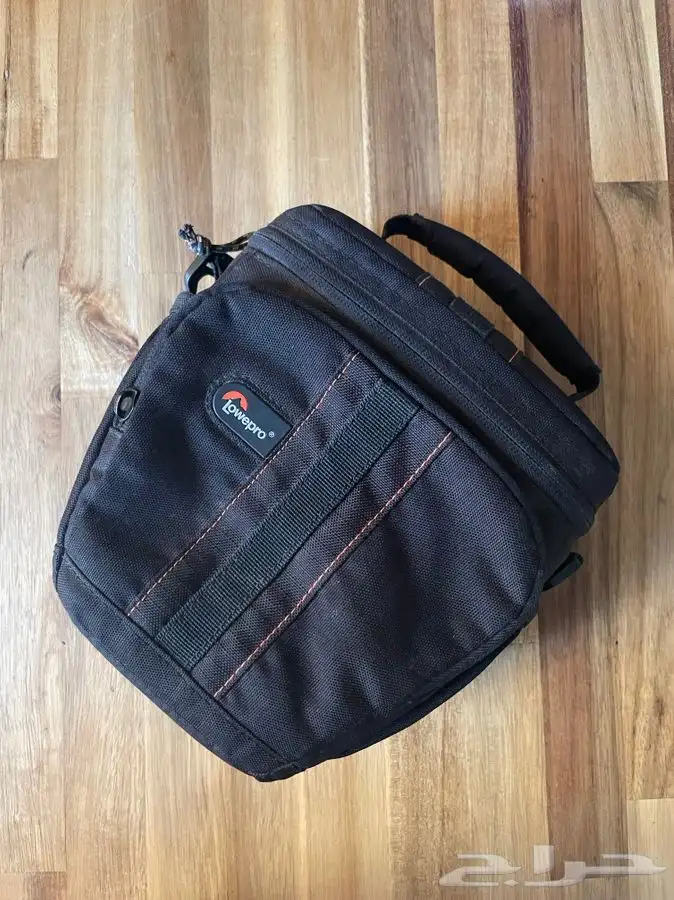 شنطة كاميرا احترافية Lowepro المطلوب 25 ريال 1