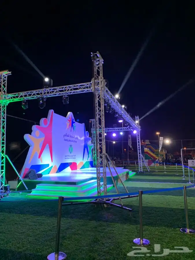 تنظيم المعارض والمؤتمرات حفلات اضاءاه ستى كلرر شاشات استيج 71