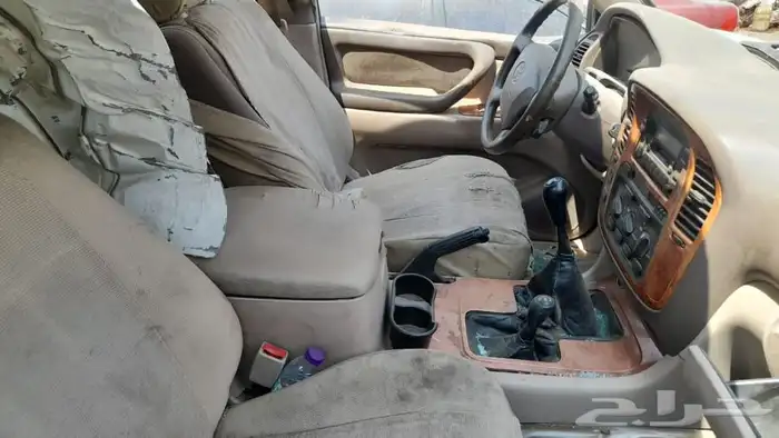 جيب VXR. 2000 بيع قطع 6