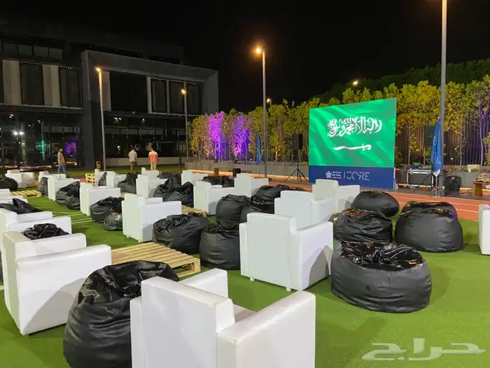 تنظيم المعارض والمؤتمرات حفلات اضاءاه ستى كلرر شاشات استيج 21