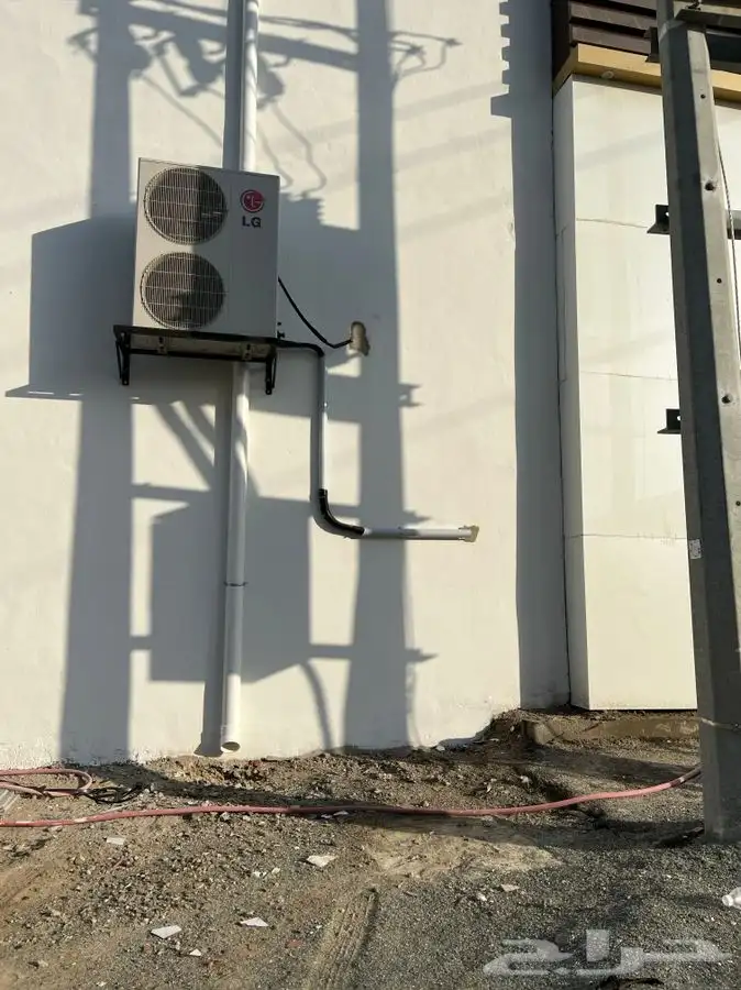 دكت مكيفات مركزية واعمال الكلادينج 3