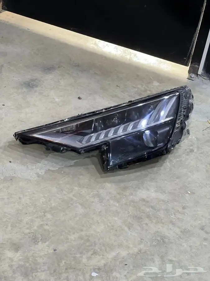 شمعة اودي Q8 2017 0