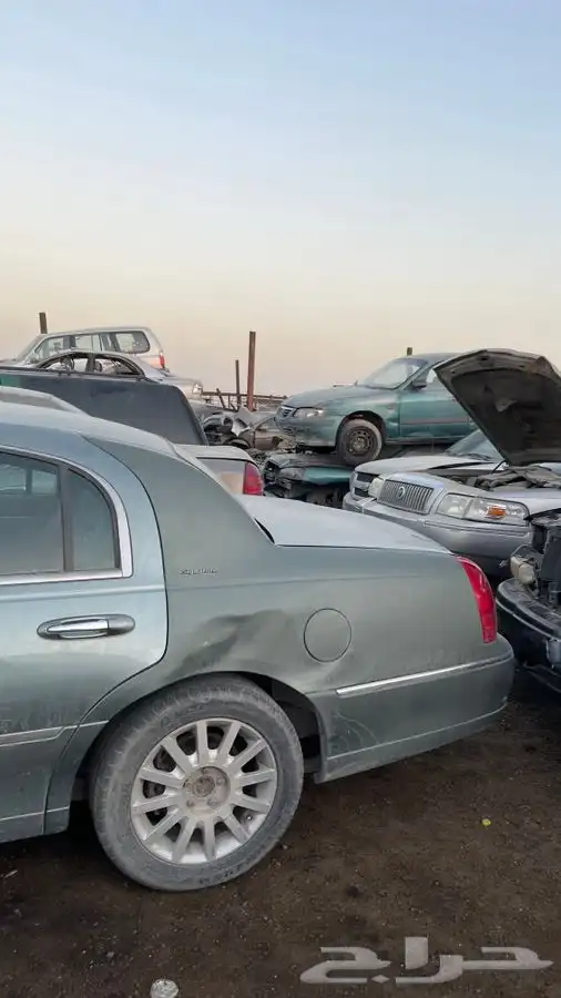 قطع غيار لينكون تاون كار جميع الموديلات 17