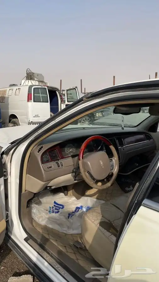 قطع غيار لينكون تاون كار جميع الموديلات 6