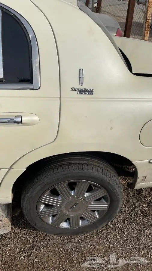 قطع غيار لينكون تاون كار جميع الموديلات 3