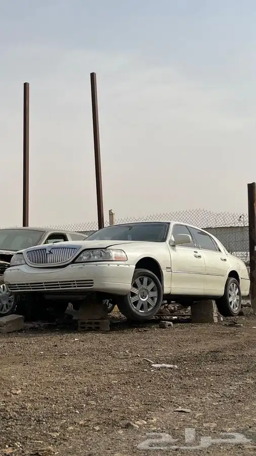 قطع غيار لينكون تاون كار جميع الموديلات 11