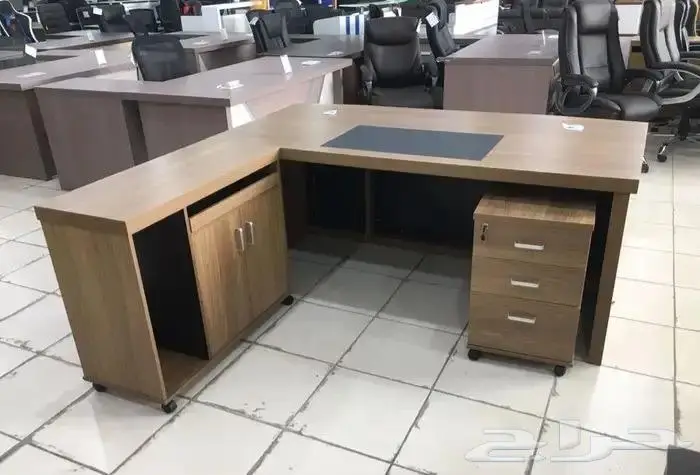 اثاث مكتبي مودرن جديد و بسعر مغري 15