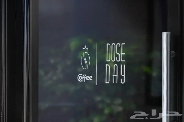 فريق تصميم محترف تصميم الهويات والبكجات والشعارات 15