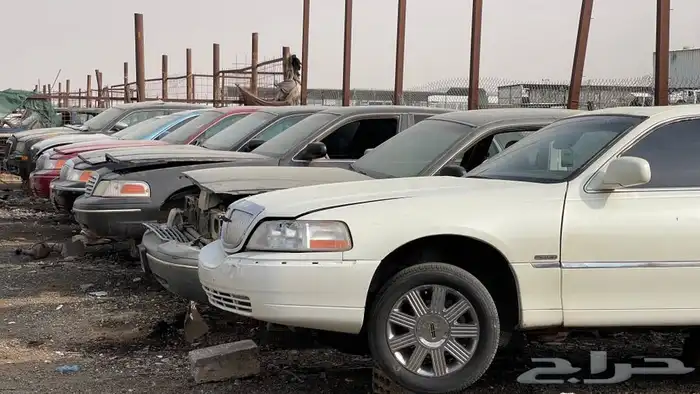 قطع غيار لينكون تاون كار جميع الموديلات 1