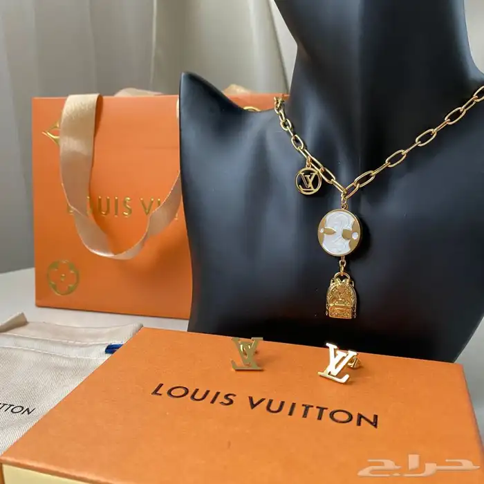 سلسال وحلق ماركات لويس فيتون وقوتشي كارتير 130 عروض هدايا 0