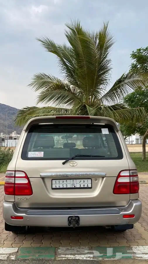 لاندكروزر 2004 3