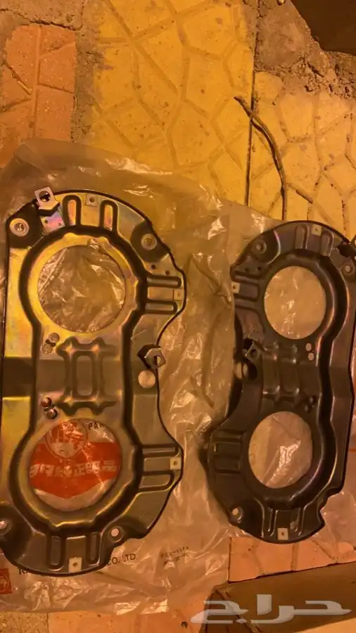 قطع غيار هايلوكس 78 4