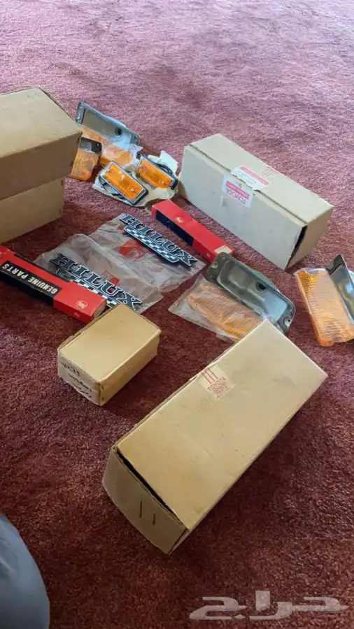 قطع غيار هايلوكس 78 10