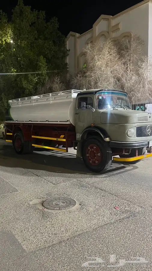 وايت عايدي مديل 82 0