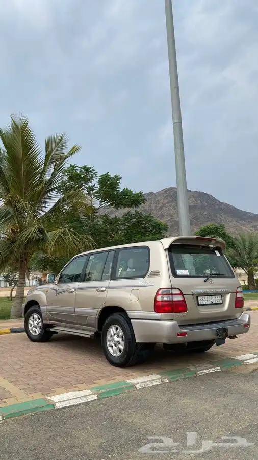 لاندكروزر 2004 2