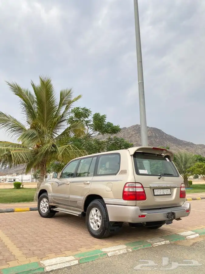 لاندكروزر 2004 1
