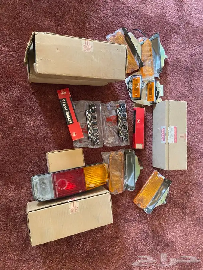 قطع غيار هايلوكس 78 5