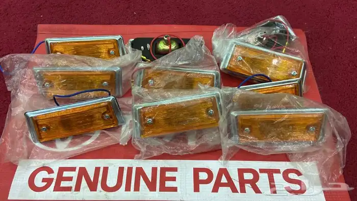 قطع غيار هايلوكس 78 2