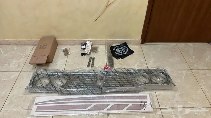 قطع غيار هايلوكس 78 65