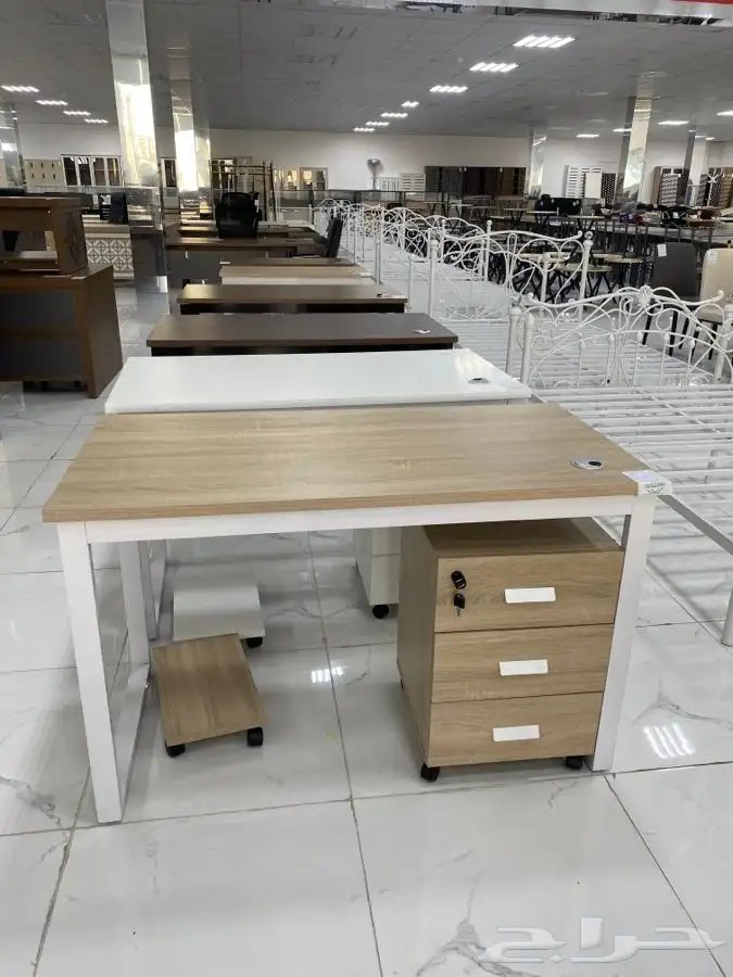 كراسي مدرسية وجامعات مع طاولات مدرسيه ومنزليه 26