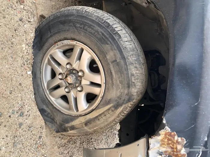 قطع غيار جيب لكزس 2001 خليجي 2